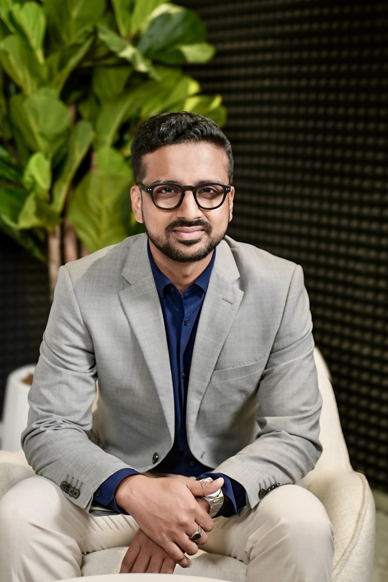 Athar Farooquei — Compliance & Legal Professional